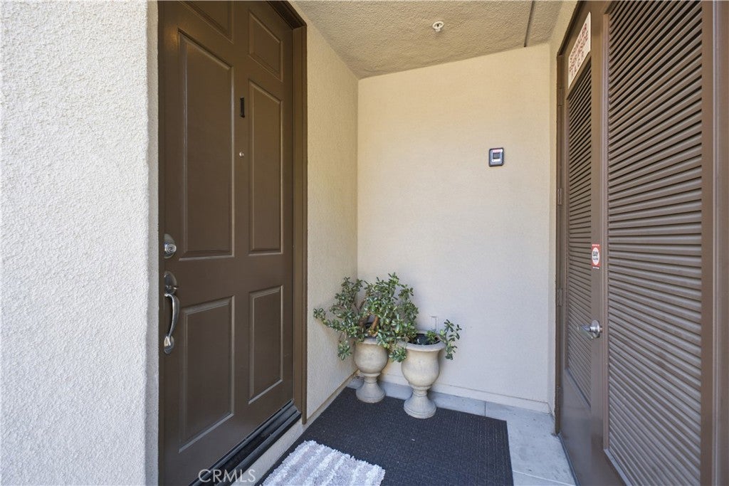 12465 Benton 1