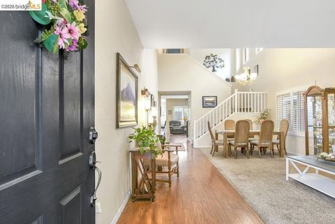 Photo of 5016 Montevino Way Way, Oakley, CA 94561 (MLS # 41121607)