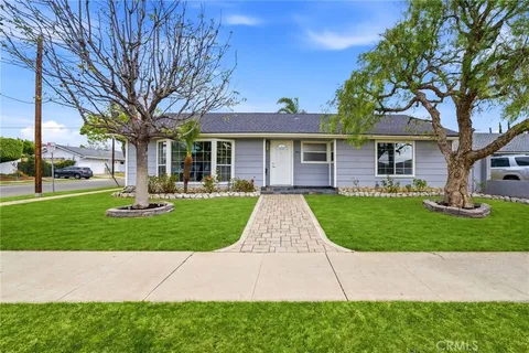 MLS: OC26064356