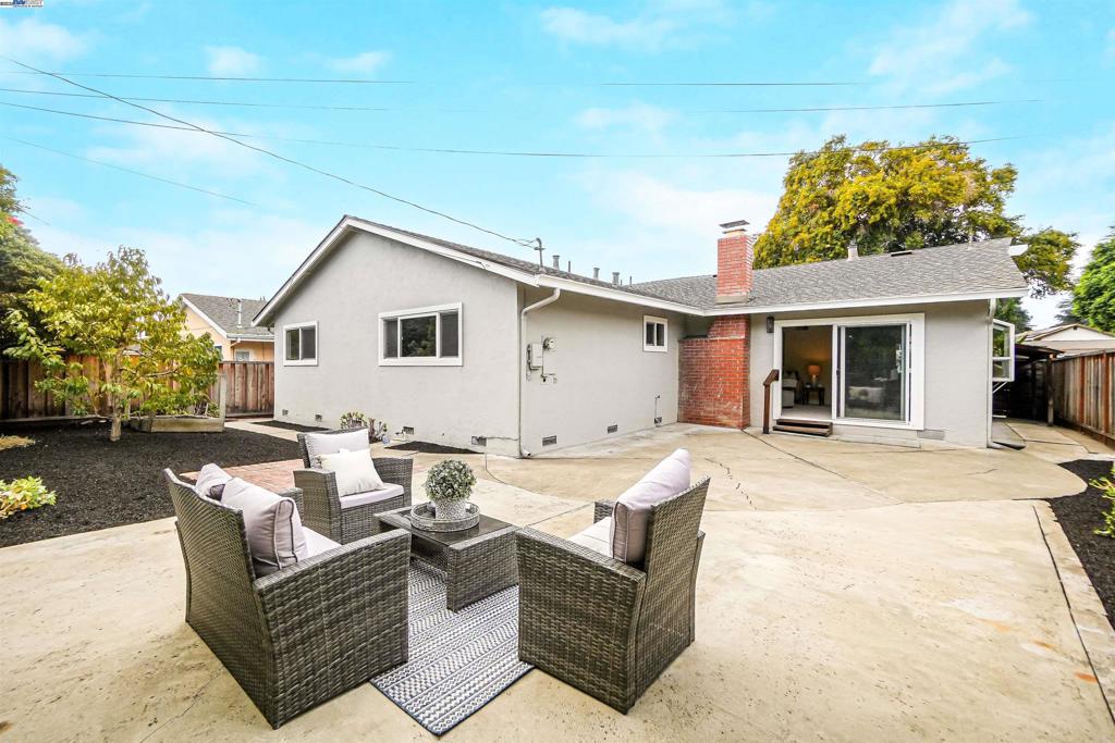 GLENMOOR AREA - Residential
