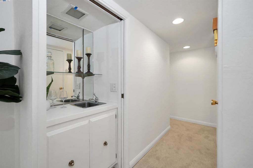 GLENMOOR AREA - Residential