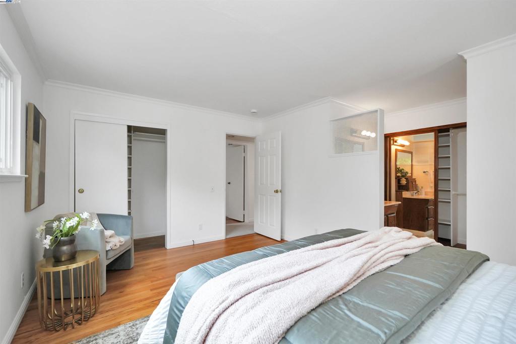 GLENMOOR AREA - Residential