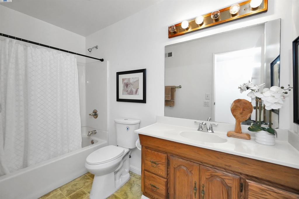 GLENMOOR AREA - Residential
