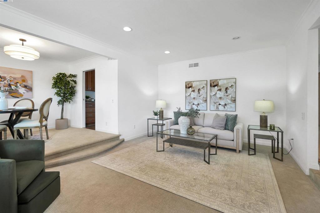 GLENMOOR AREA - Residential