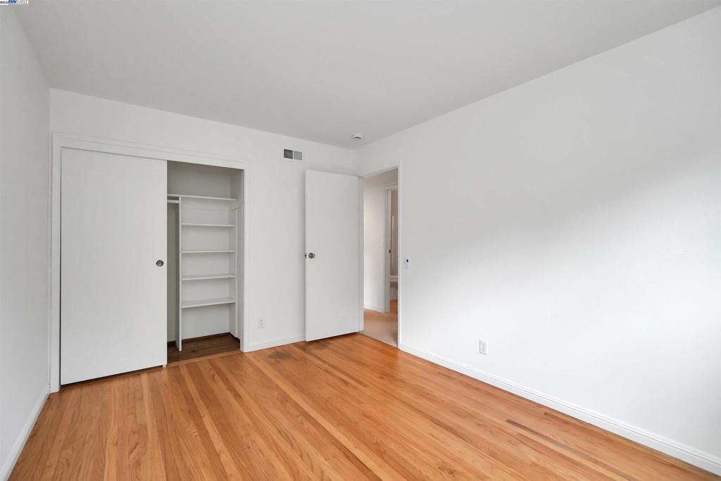 GLENMOOR AREA - Residential