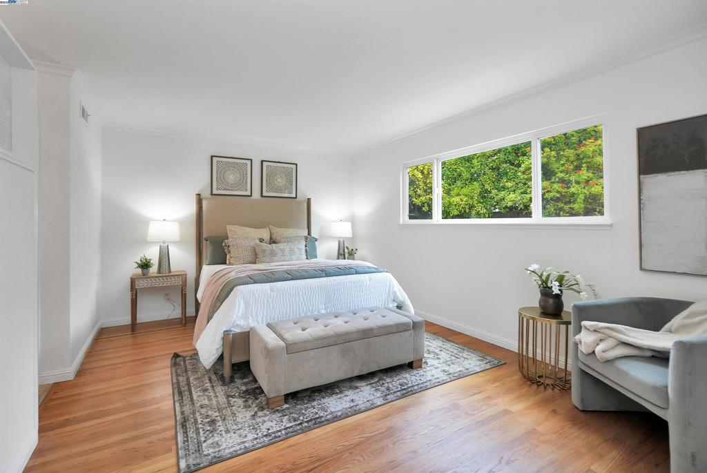 GLENMOOR AREA - Residential