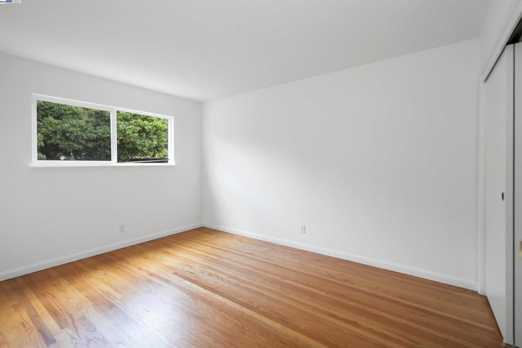 GLENMOOR AREA - Residential