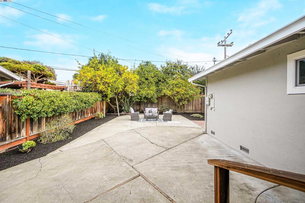 GLENMOOR AREA - Residential