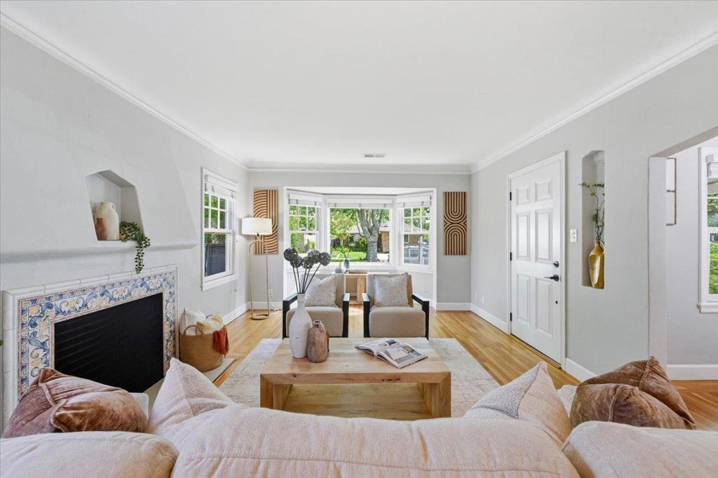 278 Iris Street