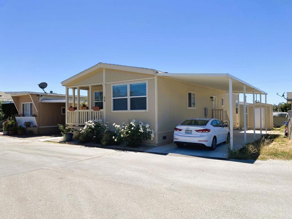 2900 Fairview Road 60