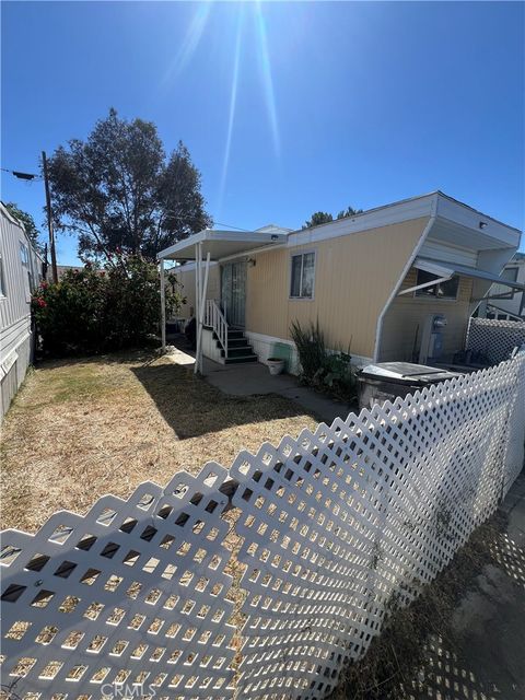 Photo of 1717 E Ave I #31, Lancaster, CA 93535 (MLS # SR26081718)