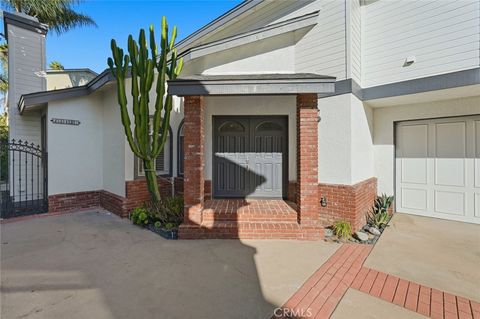 Photo of 2113 Marshallfield Ln #B, Redondo Beach, CA 90278 (MLS # SB25239665) Photo of 2113 Marshallfield Ln #B, Redondo Beach, CA 90278 (MLS # SB25239665)