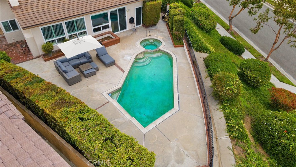2150 Hilltop Court