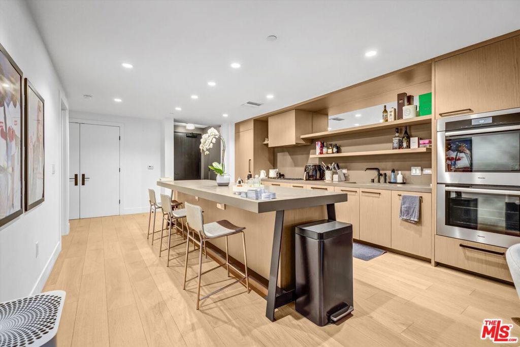 10777 WILSHIRE Boulevard 209