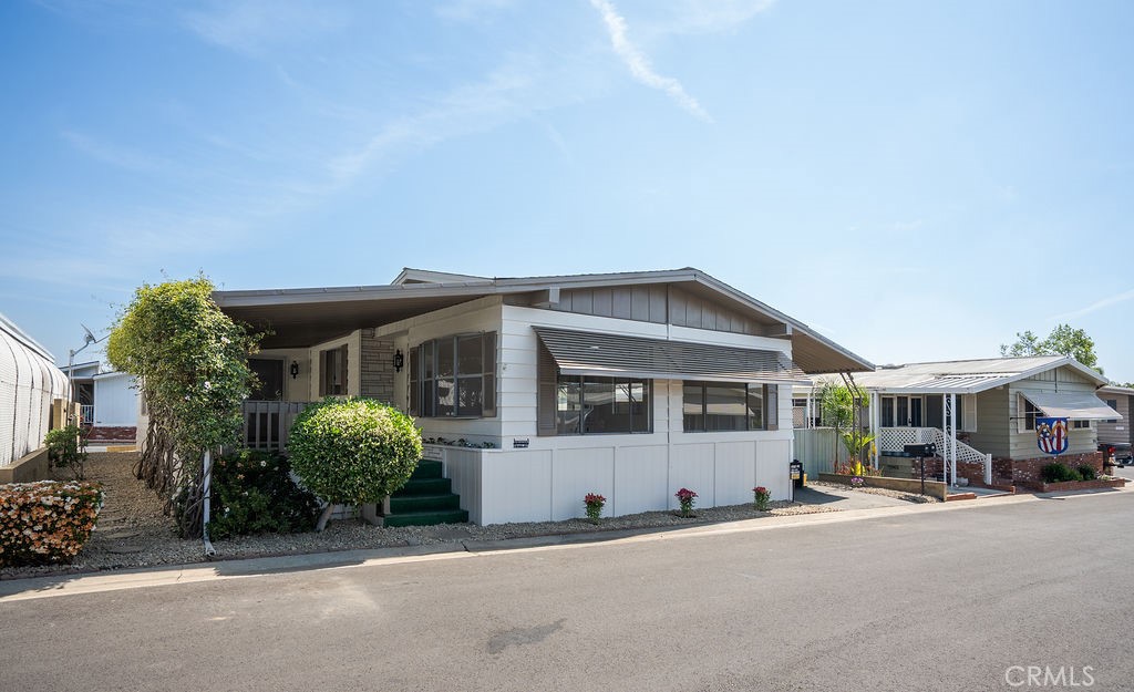 4095 Fruit Street 843