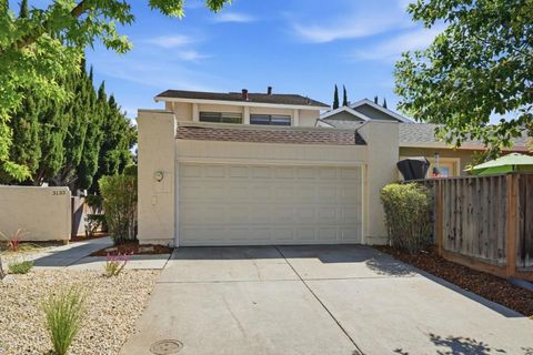 Photo of 3133 Acorn Court, San Jose, CA 95117 (MLS # ML82043046)