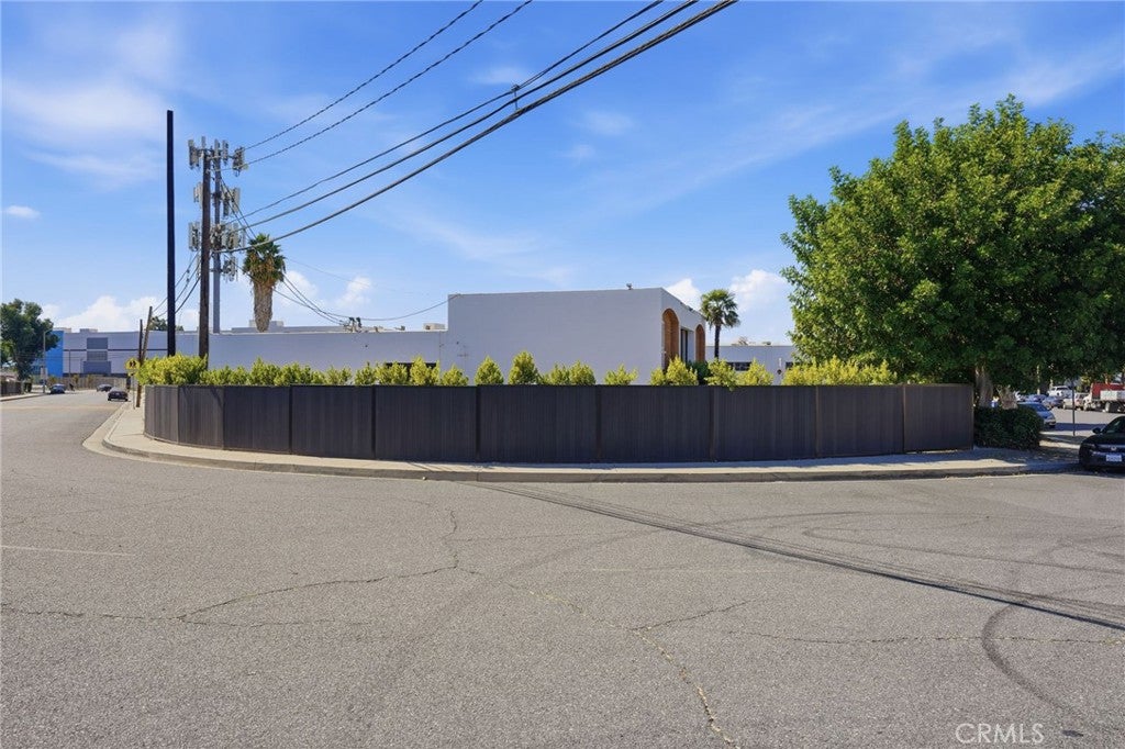 1450 W Industrial Park