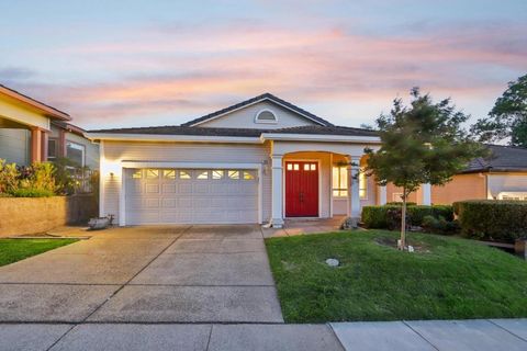 Photo of 8888 Wine Valley Circle, San Jose, CA 95135 (MLS # ML82045219)