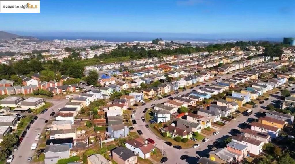 FAIRMONT - Residential