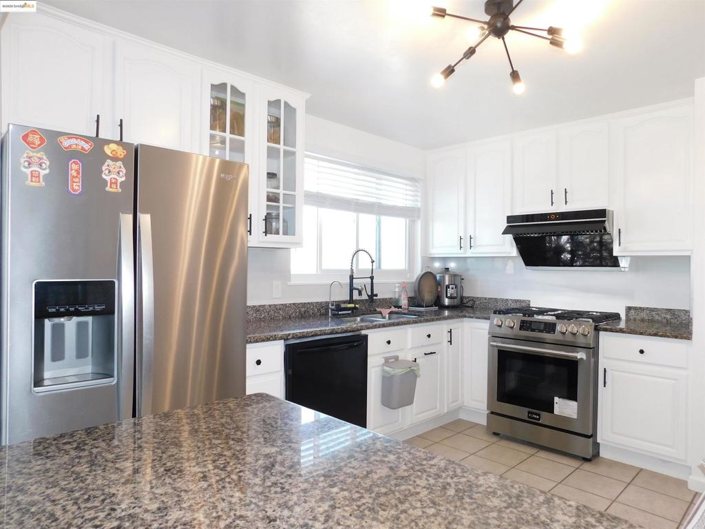 FAIRMONT - Residential