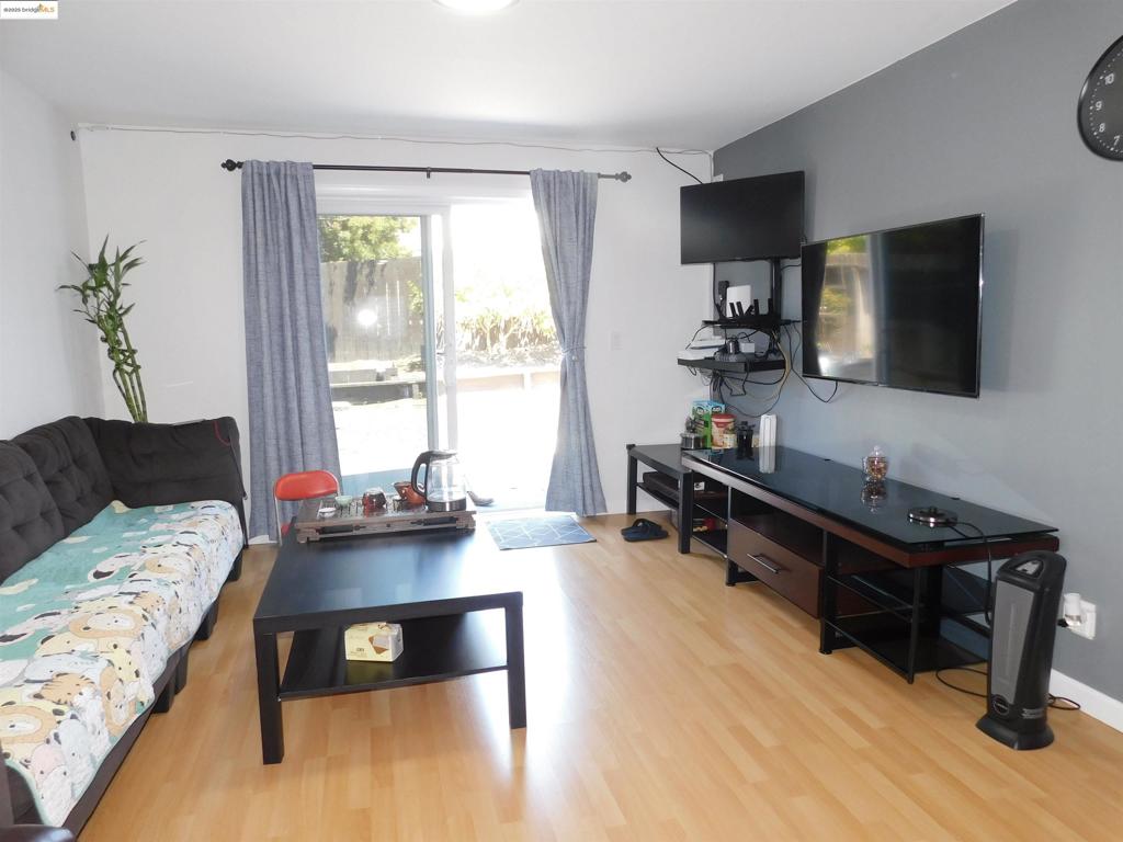 FAIRMONT - Residential