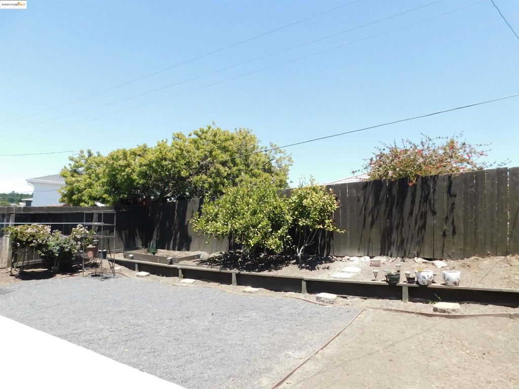 FAIRMONT - Residential