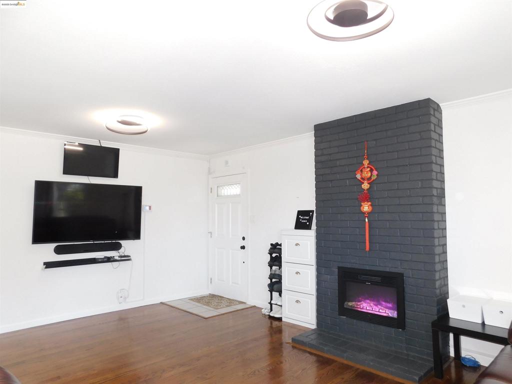 FAIRMONT - Residential