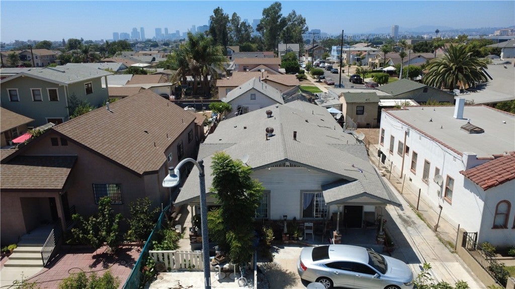 631 S Evergreen Avenue