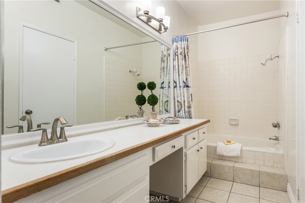 Woodlake (WDLK) - Residential