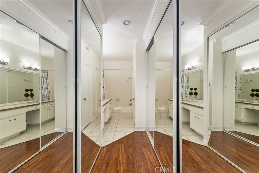 Woodlake (WDLK) - Residential