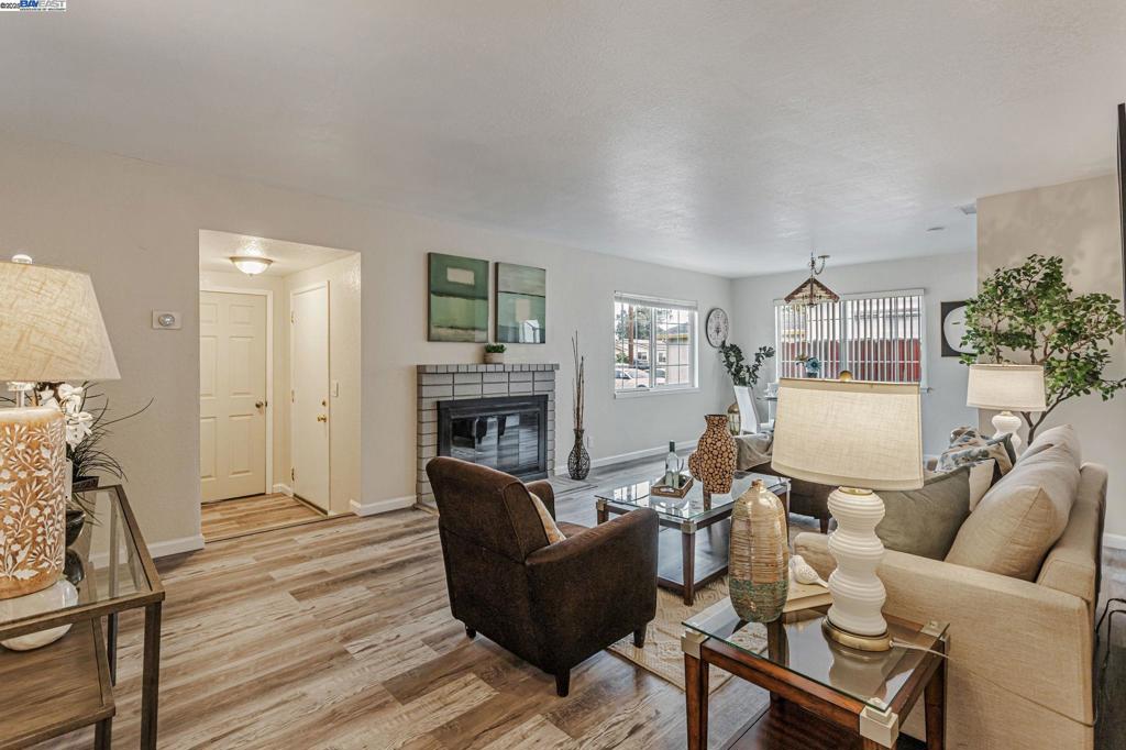 NEWARK - Residential