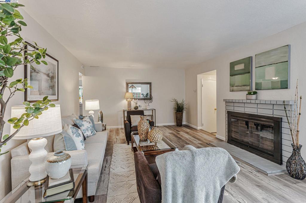 NEWARK - Residential