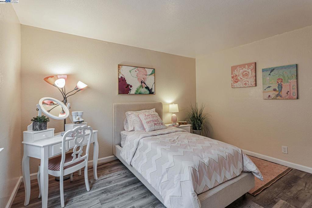 NEWARK - Residential
