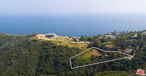 Photo of 20711 Rockcroft Drive, Malibu, CA 90265 (MLS # 26674043)