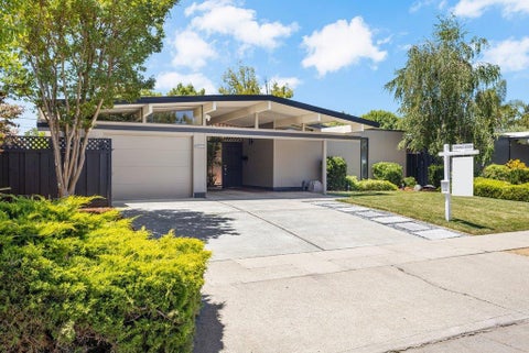 Photo of 2385 Fairgrove Court, San Jose, CA 95125 (MLS # ML82053036)