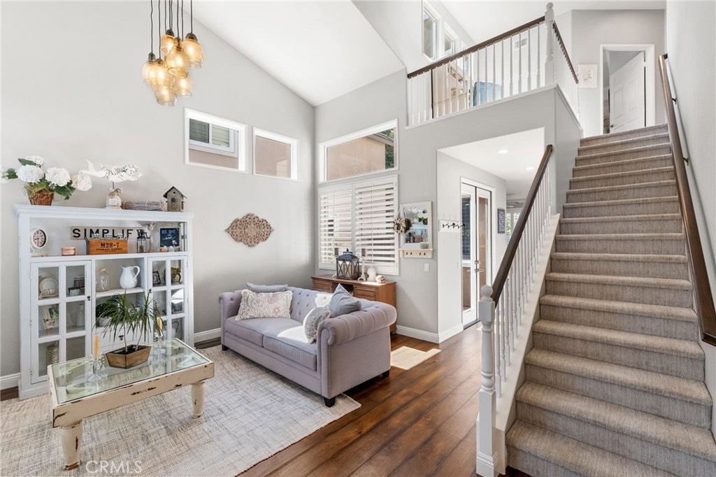 35 Dawnwood