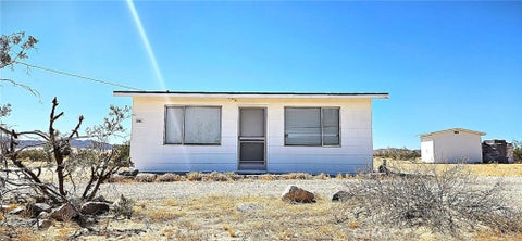 Photo of 86725 Misty Trl Trl, 29 Palms, CA 92277 (MLS # JT26211096)