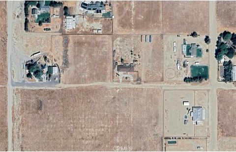 Photo of 161 Stw, Fairmont, CA 93536 (MLS # SR25246127) Photo of 161 Stw, Fairmont, CA 93536 (MLS # SR25246127)