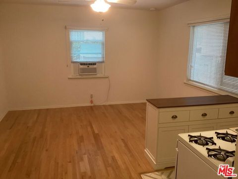 Photo of 517 1/2 N Orlando Avenue, West Hollywood, CA 90048 (MLS # 25589191)