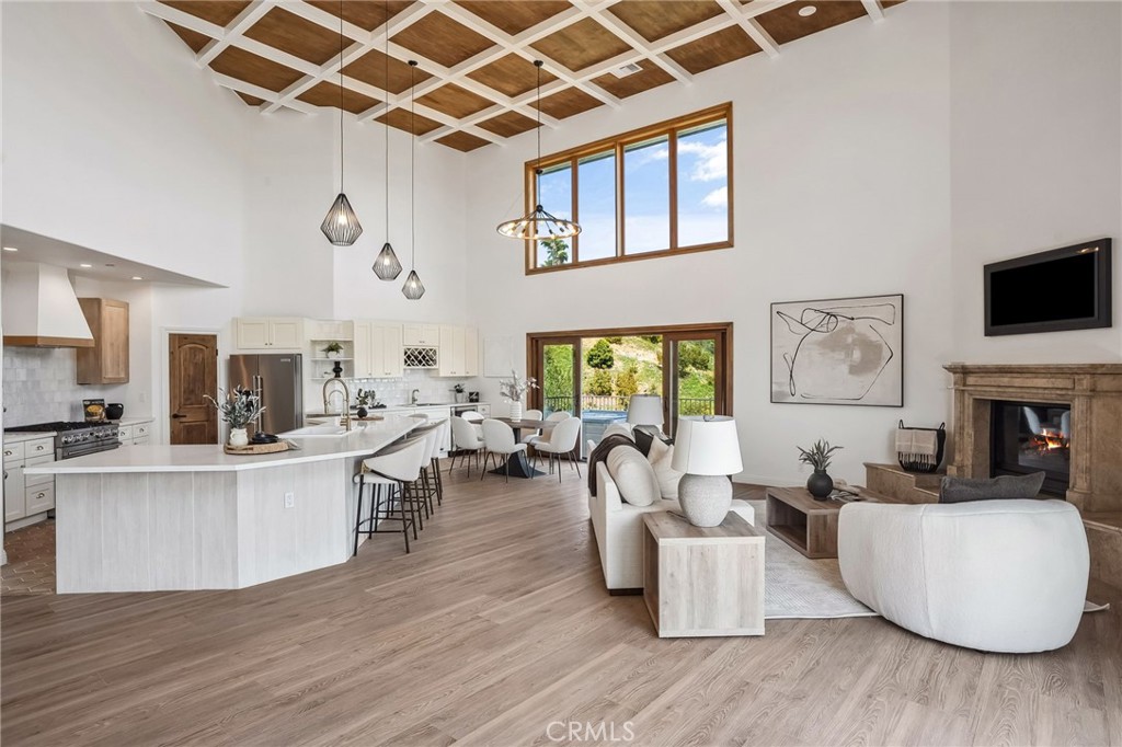 4385 Rainbow Vista Drive