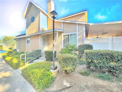 Photo of 43639 Park Avenue, Lancaster, CA 93534 (MLS # SR26128718)
