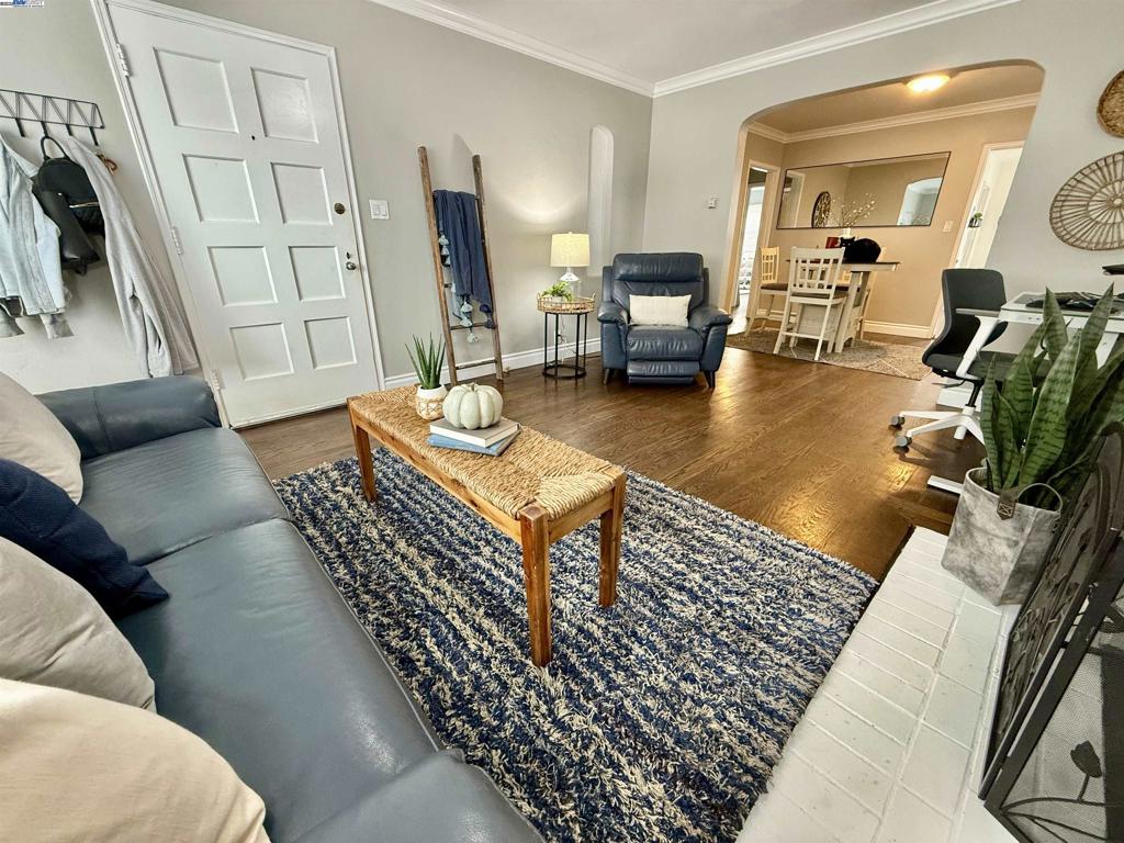 FARRELLY POND - Residential