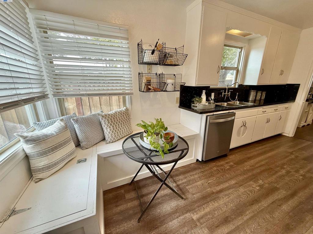 FARRELLY POND - Residential