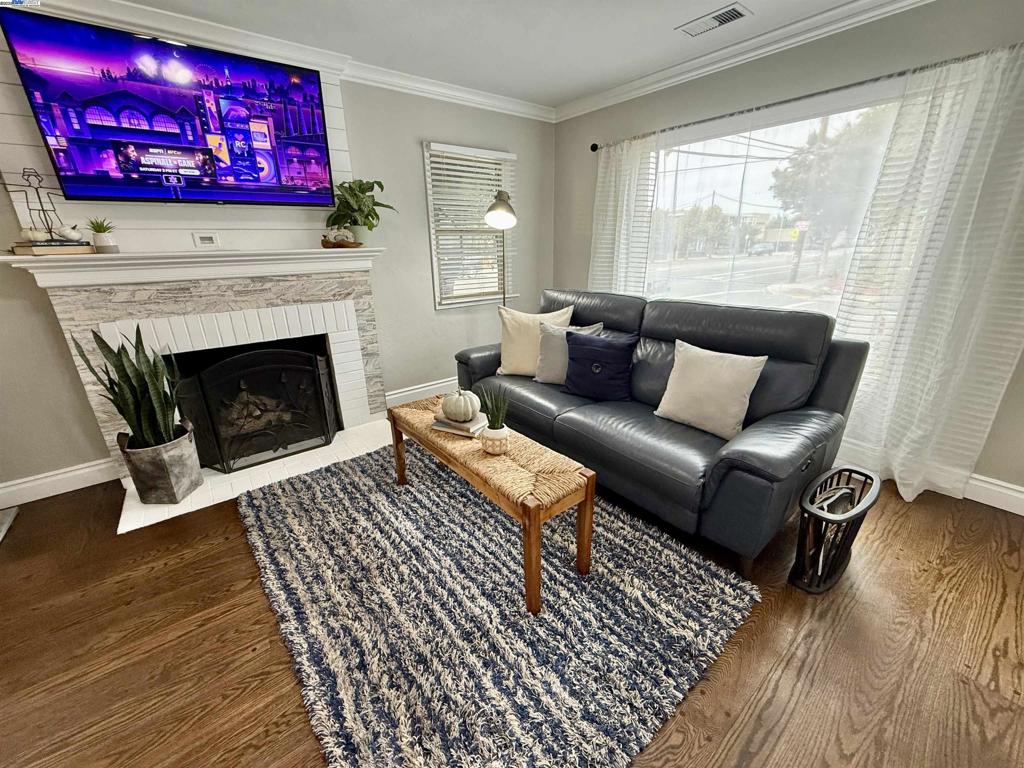 FARRELLY POND - Residential