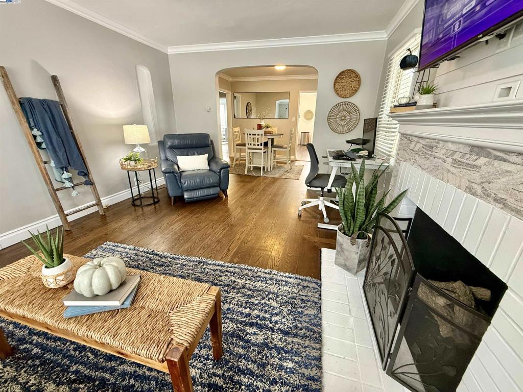 FARRELLY POND - Residential