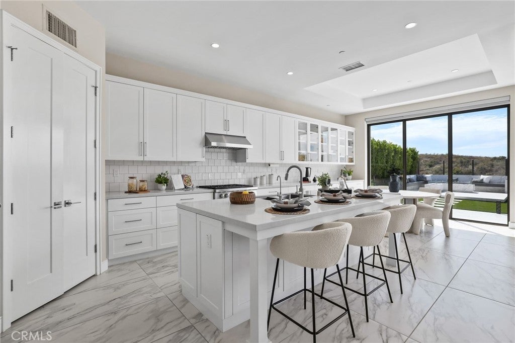 118 Tomahawk, Irvine CA 92618 - Photo 18