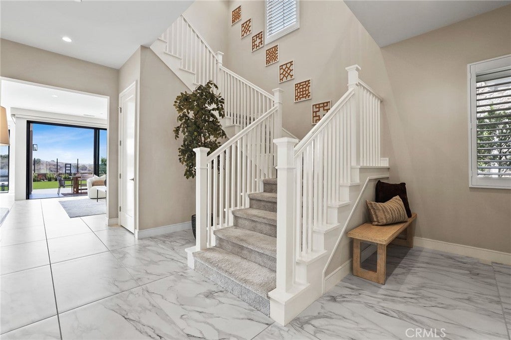 118 Tomahawk, Irvine CA 92618 - Photo 35
