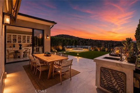 Photo of 118 Tomahawk, Irvine, CA 92618 (MLS # OC26120105)