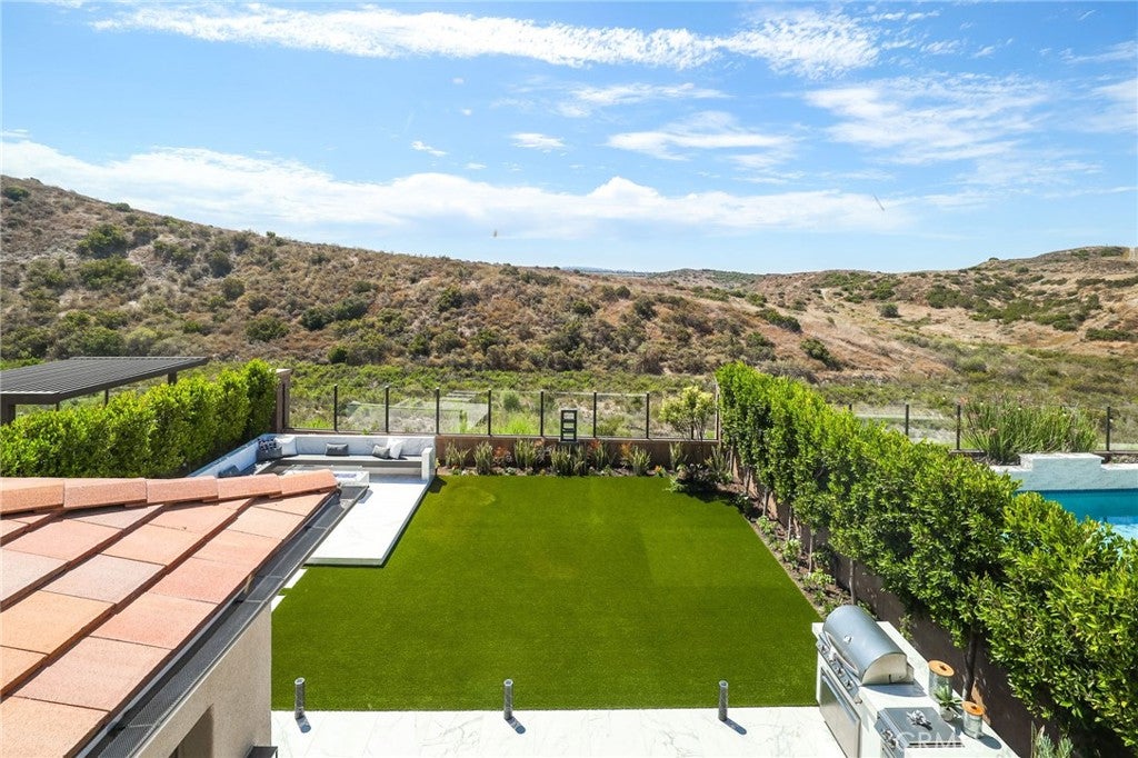 118 Tomahawk, Irvine CA 92618 - Photo 6