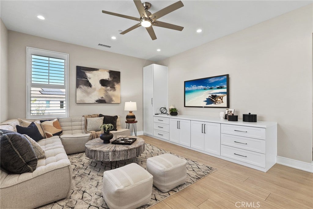 118 Tomahawk, Irvine CA 92618 - Photo 49